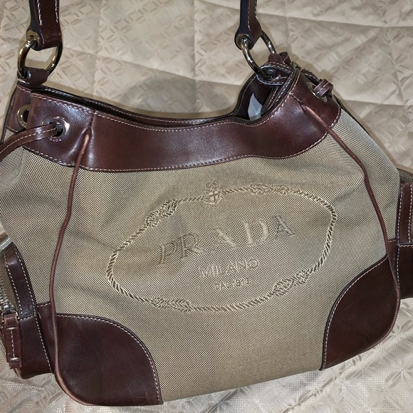 prada bag poshmark